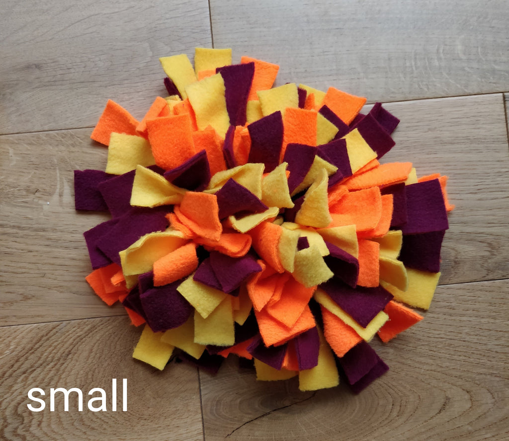 Fleece Snuffle Mat for small pets, Nose Work Toy
