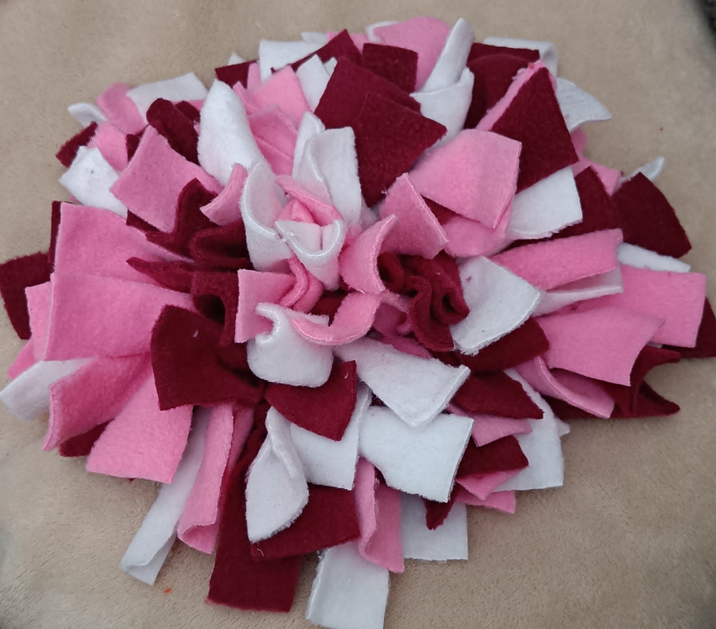 Fleece Snuffle Mat for small pets, Nose Work Toy