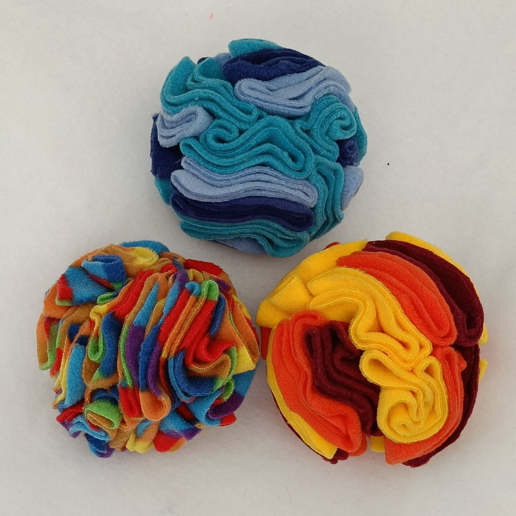 Snuffle ball for small dogs and puppies, treat dispenser