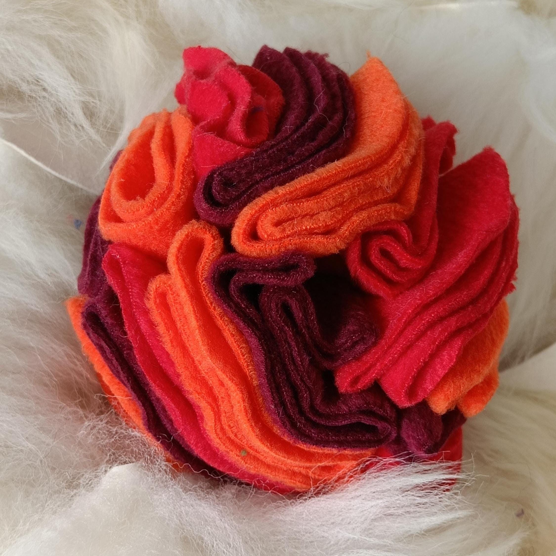Snuffle ball for small dogs and puppies, treat dispenser