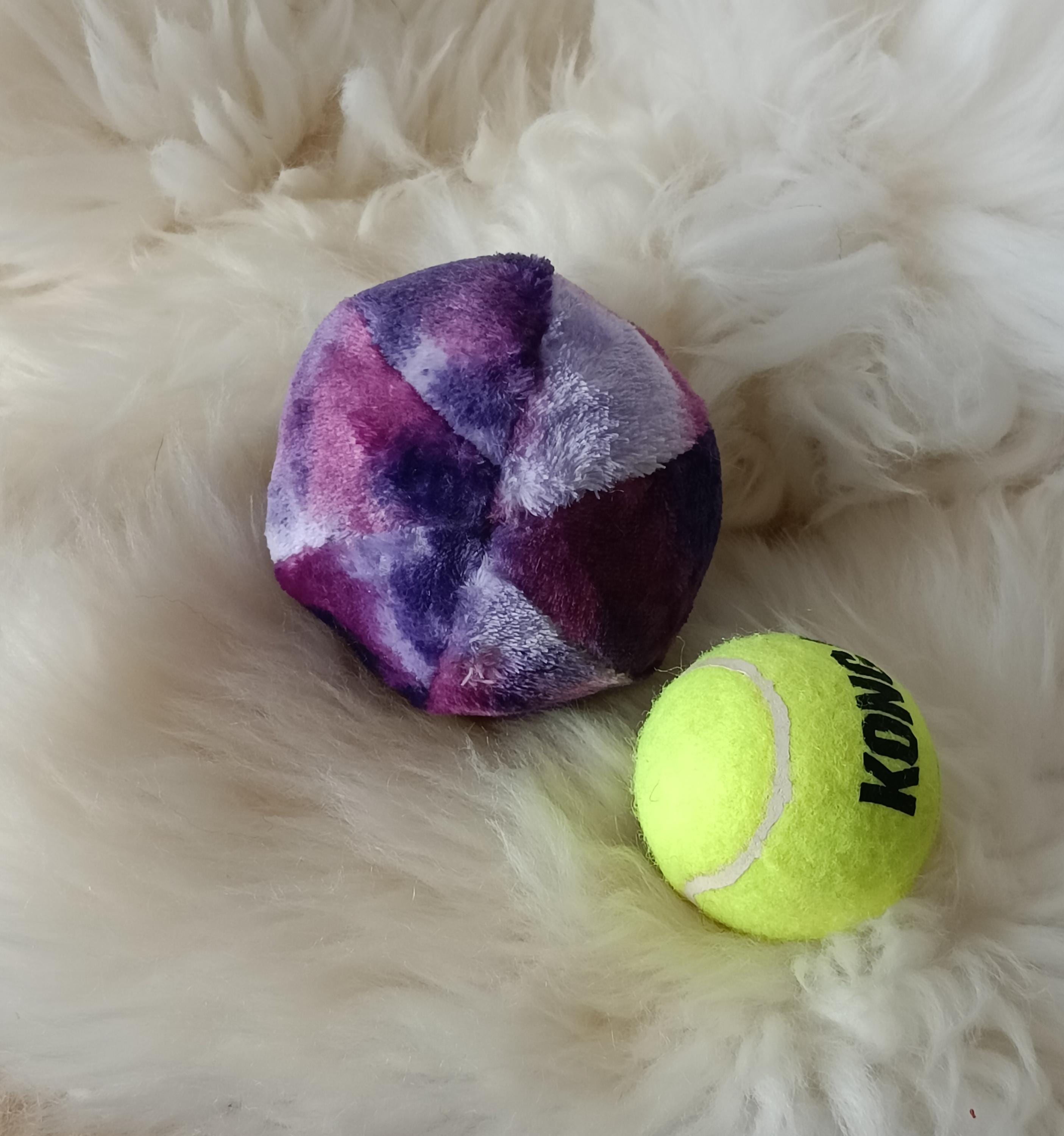 Plush Fleece Dog Ball Toy with Sheepskin Filling – Squeaker Option Available