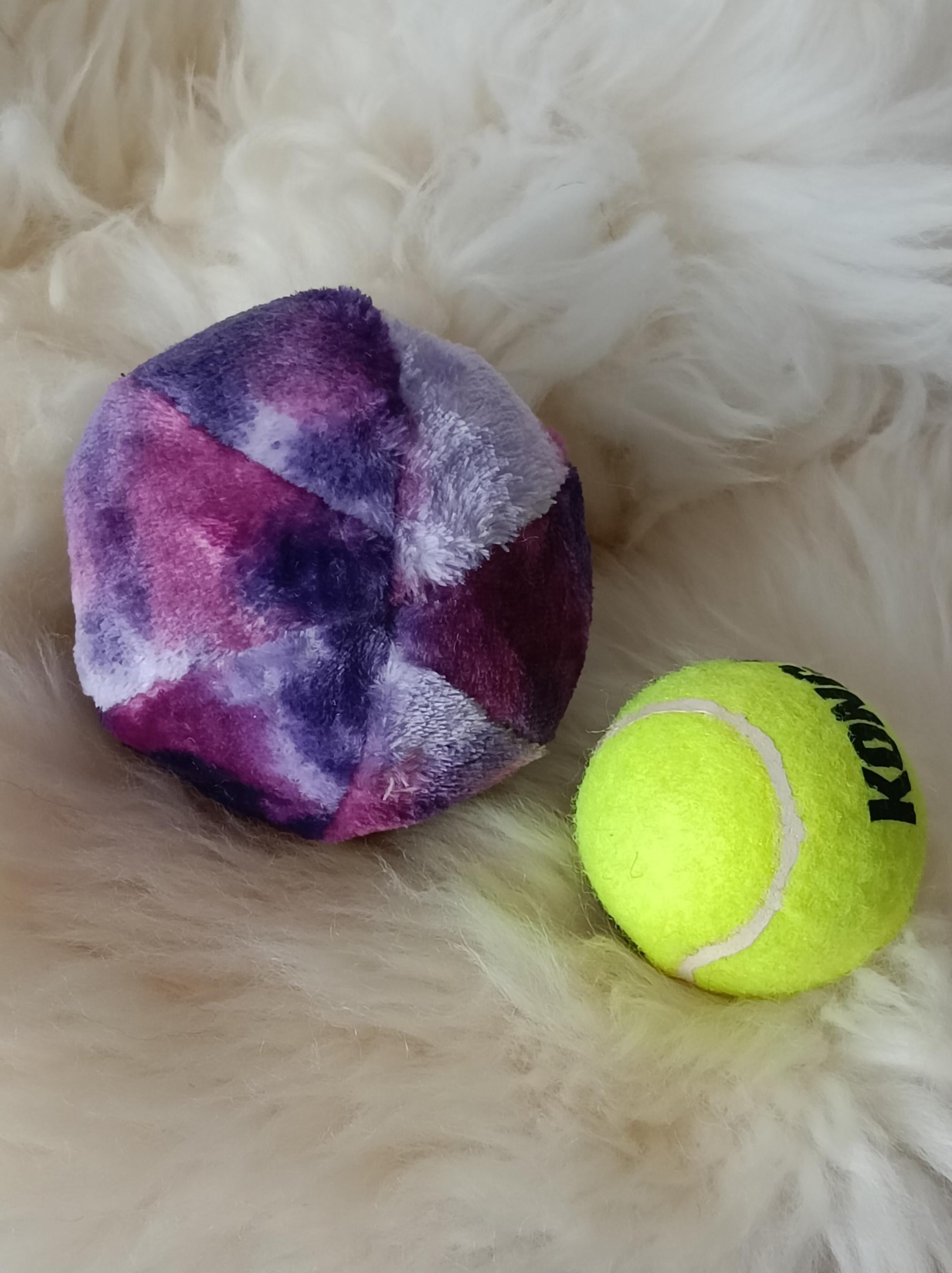 Plush Fleece Dog Ball Toy with Sheepskin Filling – Squeaker Option Available